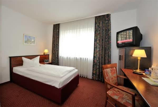 Rhein Neckar Hotel MHG Extérieur photo